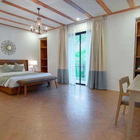 Thunderbird Resorts - Rizal Binangonan Luaran gambar