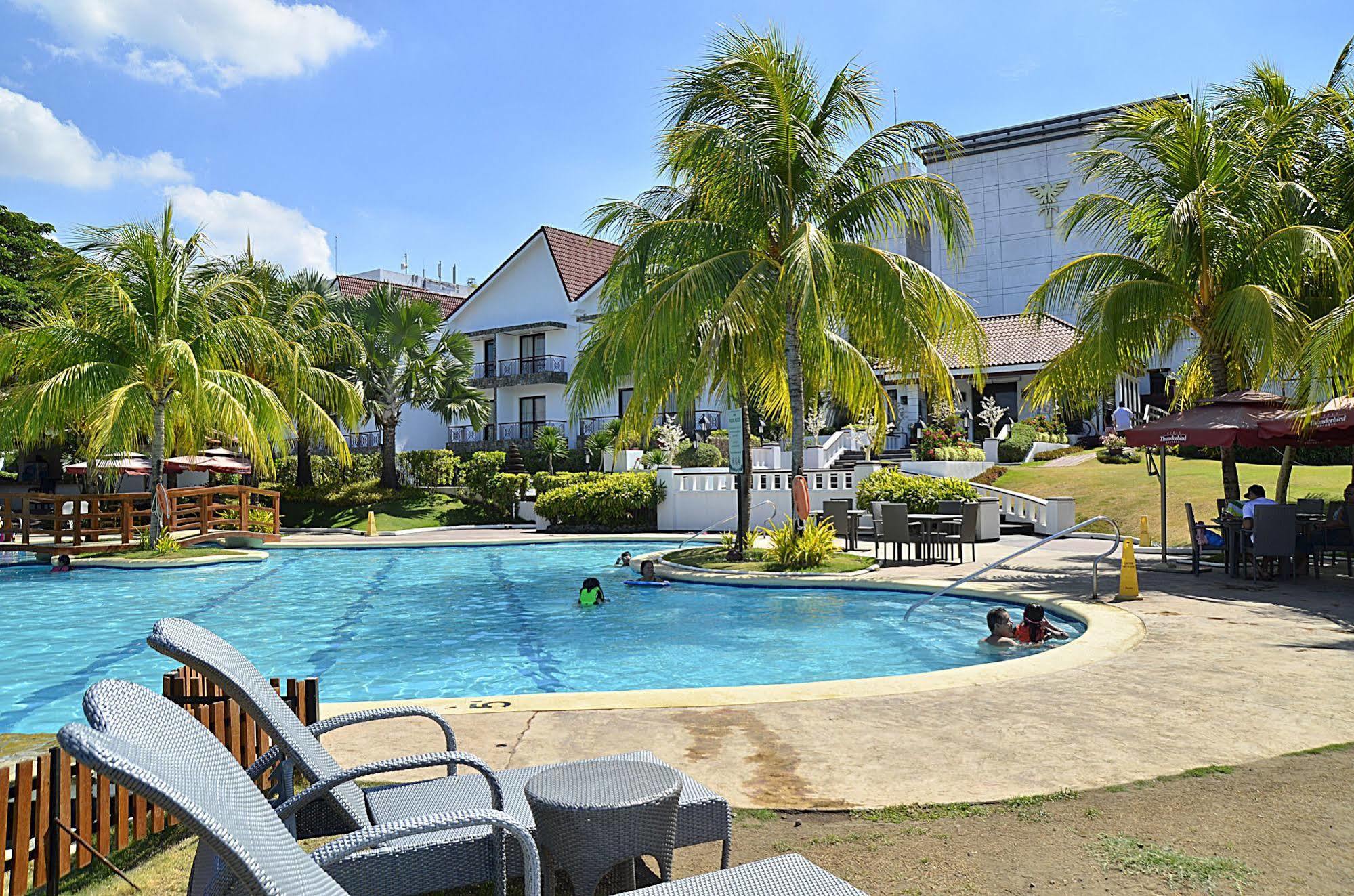 Thunderbird Resorts - Rizal Binangonan Luaran gambar