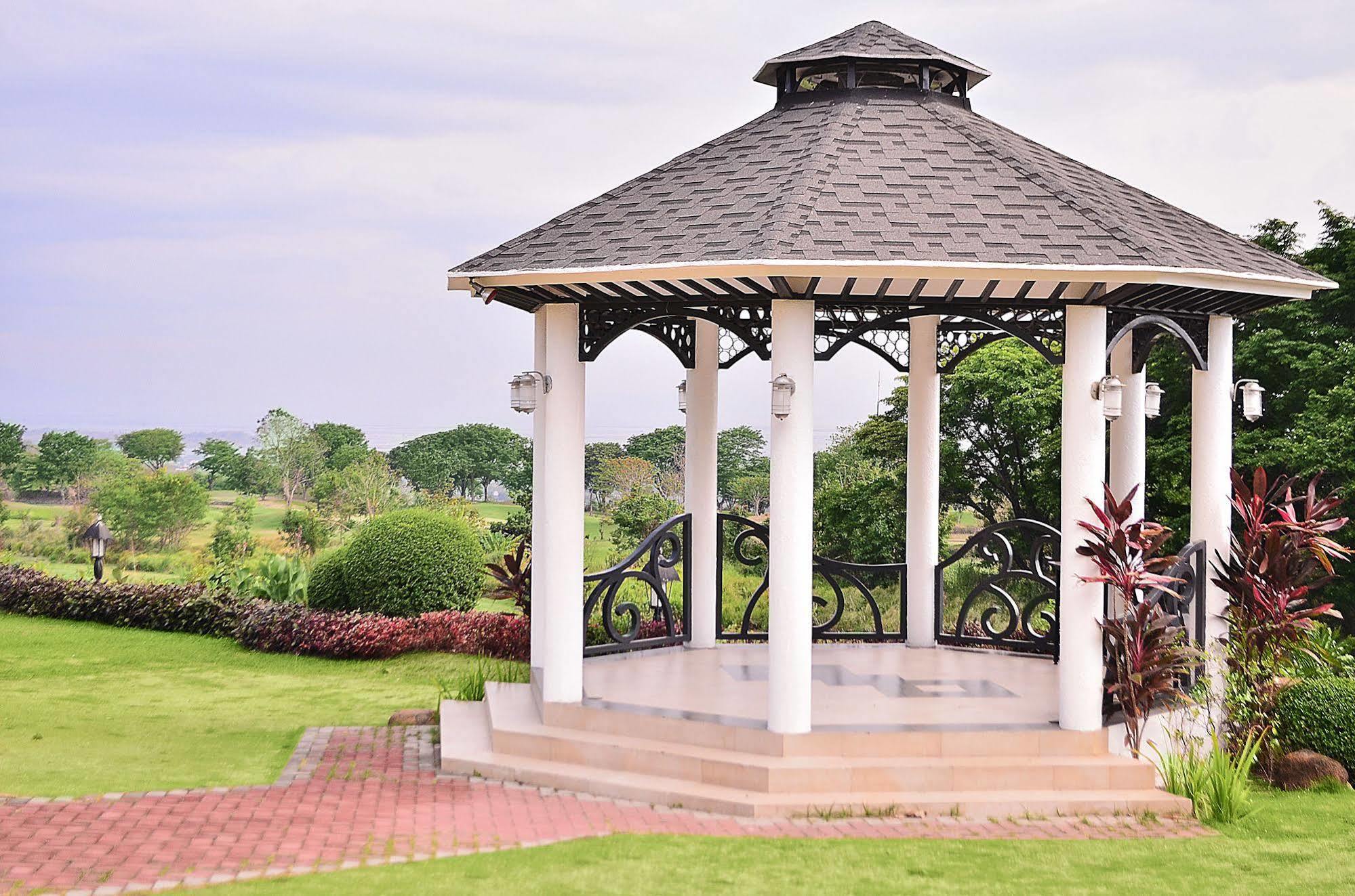 Thunderbird Resorts - Rizal Binangonan Luaran gambar