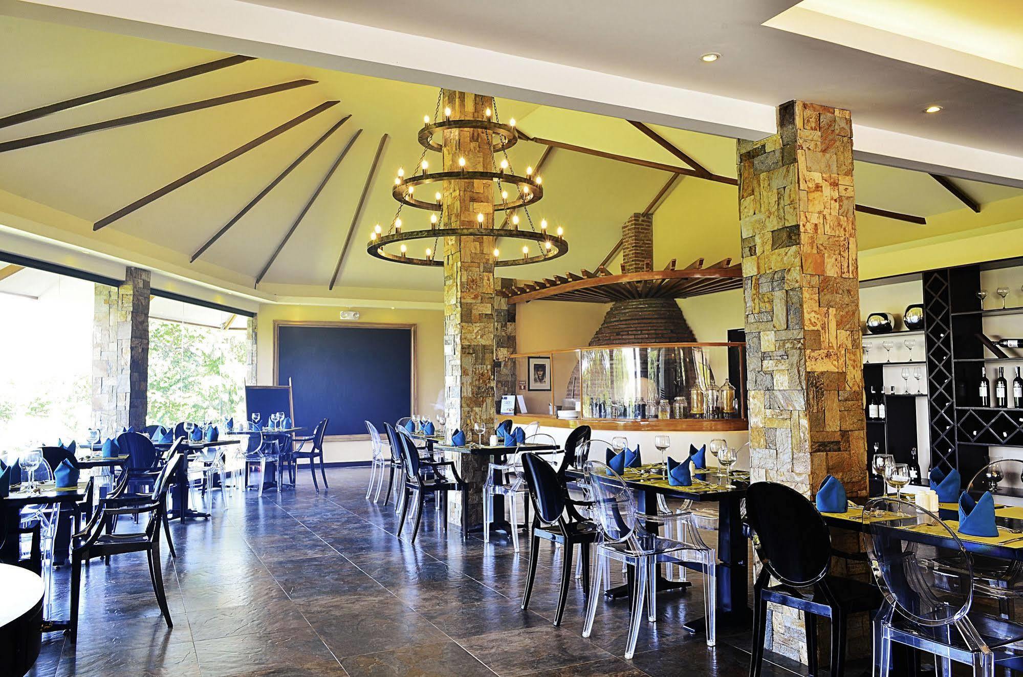 Thunderbird Resorts - Rizal Binangonan Luaran gambar