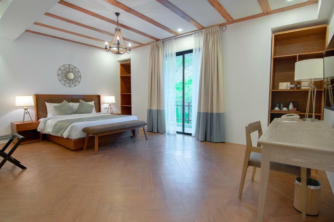 Thunderbird Resorts - Rizal Binangonan Luaran gambar