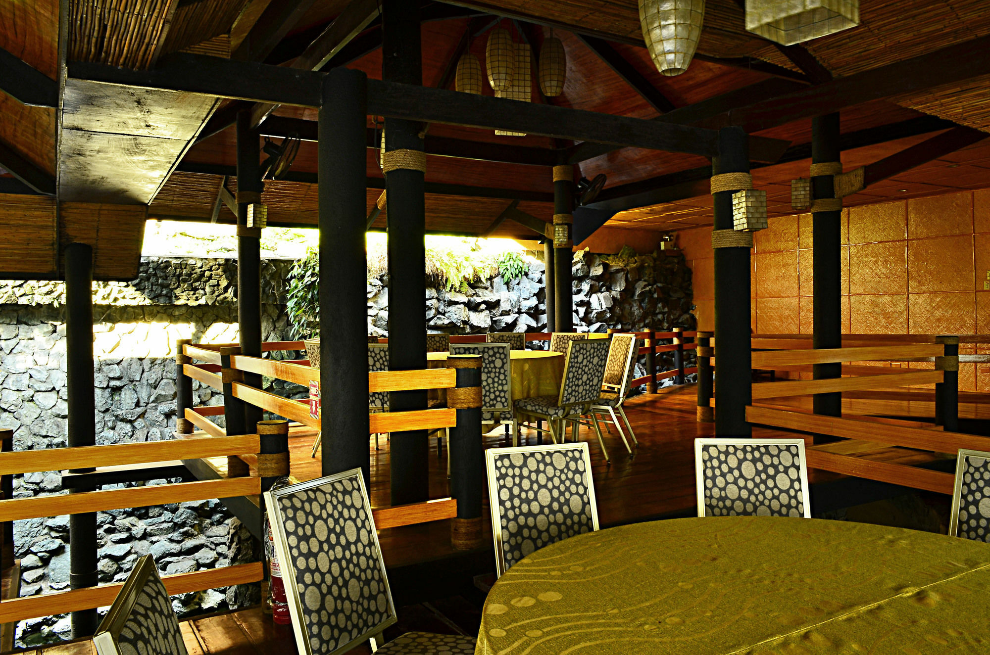 Thunderbird Resorts - Rizal Binangonan Luaran gambar
